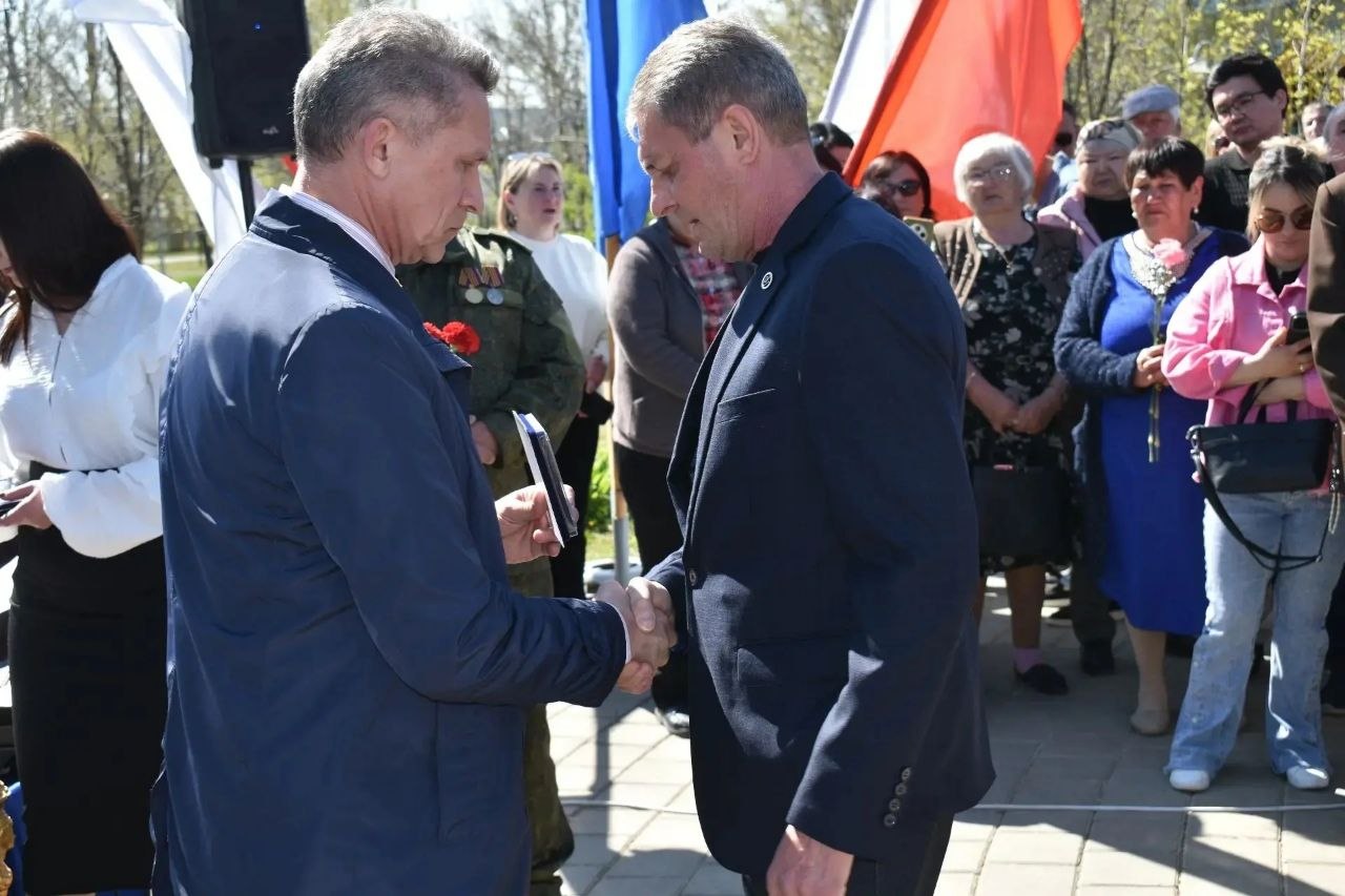 МЕДАЛИ «ОТЕЦ СОЛДАТА» ВРУЧИЛИ КО ДНЮ ПОБЕДЫ В САРАТОВСКОЙ ОБЛАСТИ МЕДАЛИ «ОТЕЦ СОЛДАТА» ВРУЧИЛИ КО ДНЮ ПОБЕДЫ В САРАТОВСКОЙ ОБЛАСТИ