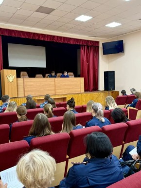 В рамках предупреждения коррупционных правонарушений прокурор отдела по надзору за исполнением законодательства о противодействии коррупции прокуратуры Саратовской области Сергей Кучеренко провел лекцию для личного состава...