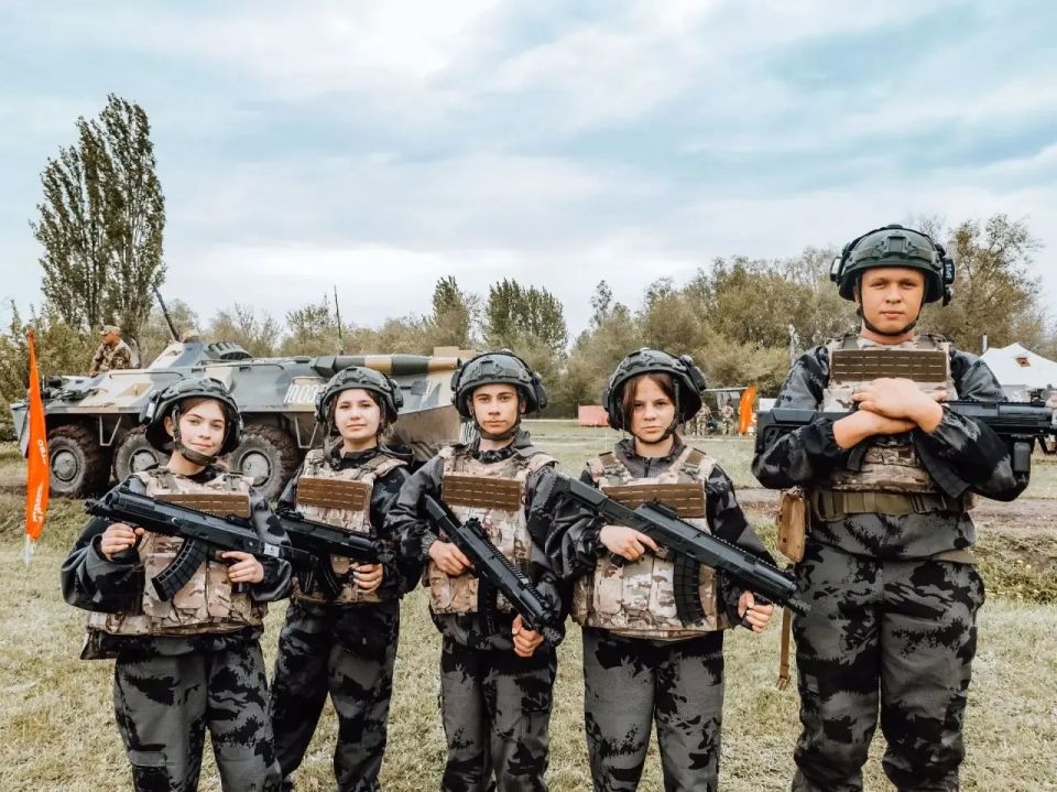 Состоялись финальные отрядные испытания городского этапа Всероссийской военно-патриотической игры «Зарница 2.0» Состоялись финальные отрядные испытания городского этапа Всероссийской военно-патриотической игры «Зарница 2.0»