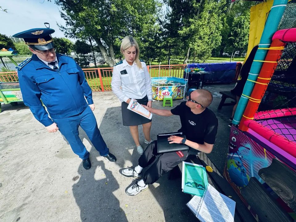 Прокуратура Заводского района Саратова проверяет безопасность детских аттракционов Прокуратура Заводского района Саратова проверяет безопасность детских аттракционов