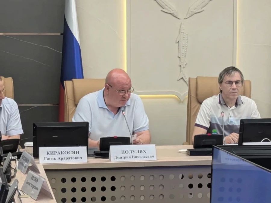 Чиновники Саратова и коммунальщики решили договариваться о графике ремонта дорог