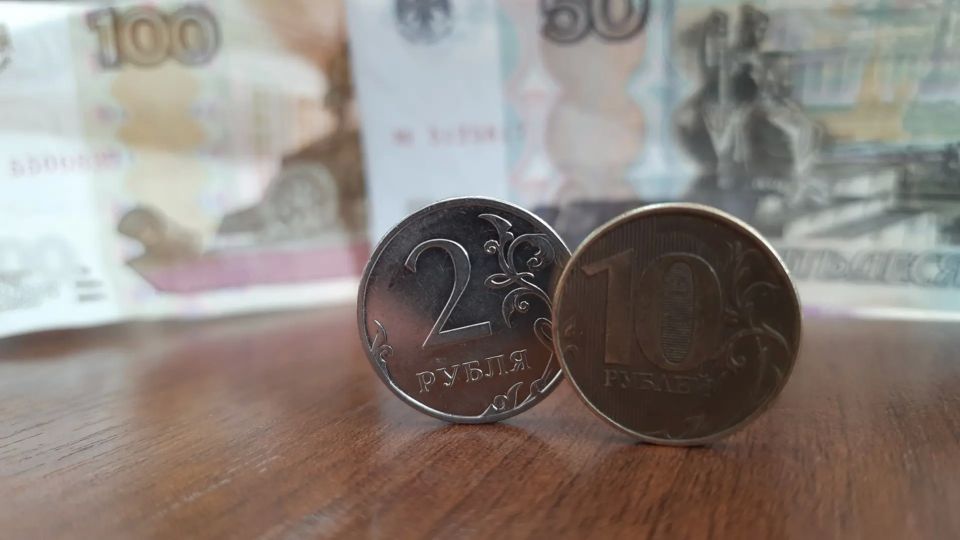 Минус 27 тысяч бедных за год