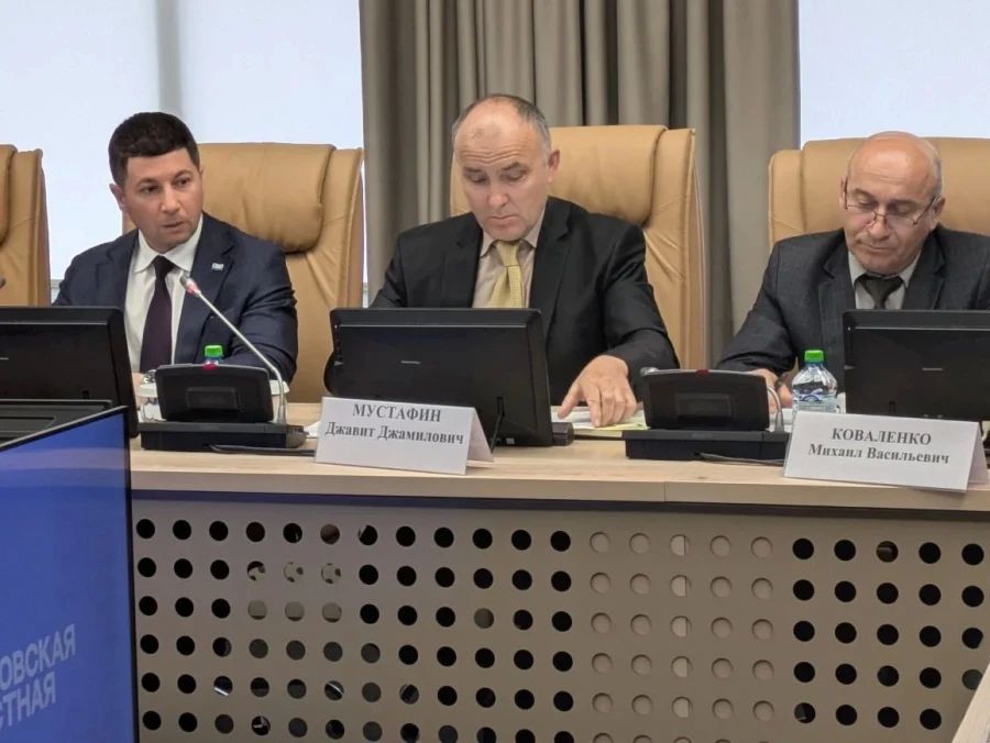 Чиновники Саратова и коммунальщики решили договариваться о графике ремонта дорог Чиновники Саратова и коммунальщики решили договариваться о графике ремонта дорог
