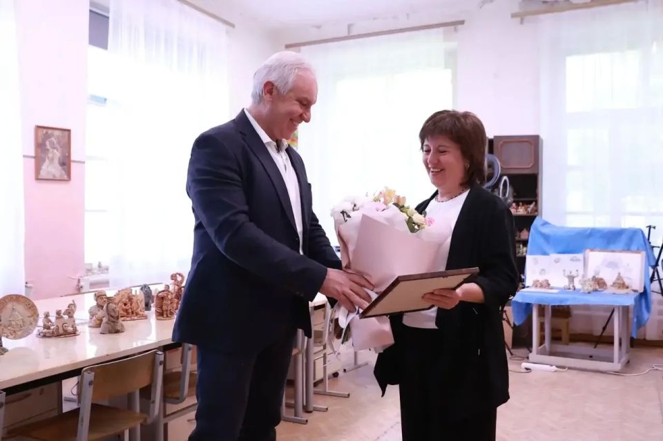 Школа искусств как центр притяжения Школа искусств как центр притяжения
