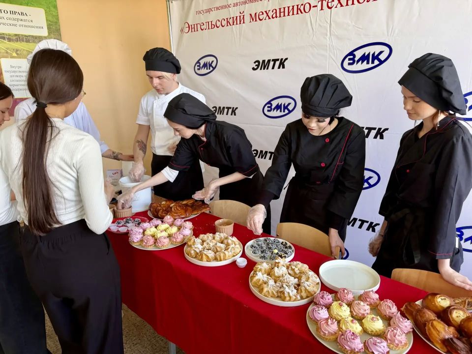 Принял участие в ежегодной ярмарке образовательных организаций высшего и среднего образования, которая прошла на базе Поволжского кооперативного института (филиала) Российского университета кооперации Принял участие в ежегодной ярмарке образовательных организаций высшего и среднего образования, которая прошла на базе Поволжского кооперативного института (филиала) Российского университета кооперации