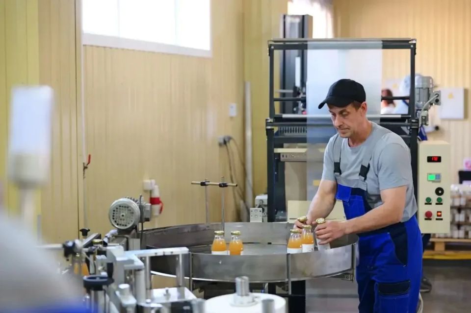В Саратовской области намерены запустить производство яблочного пюре В Саратовской области намерены запустить производство яблочного пюре