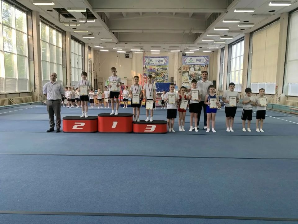Первые старты маленьких чемпионов Первые старты маленьких чемпионов