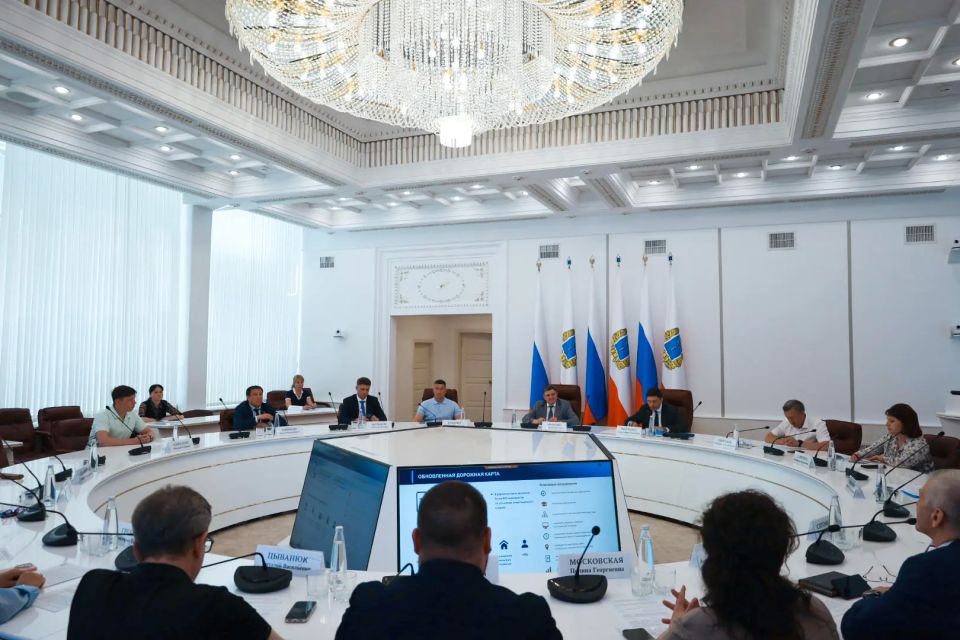 В Саратовской области обсудили реализацию «дорожной карты» по улучшению условий ведения бизнеса В Саратовской области обсудили реализацию «дорожной карты» по улучшению условий ведения бизнеса