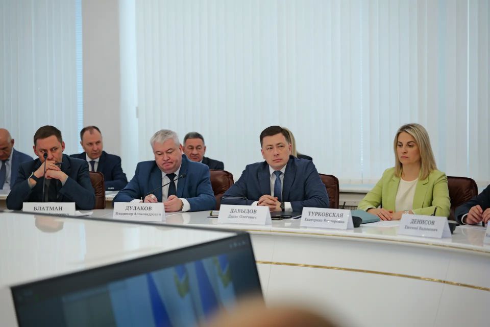 Роман Бусаргин: Посещая оздоровительный центр «Пещера монаха» в Хвалынском районе, обсуждали возможности семейной реабилитации для наших участников СВО Роман Бусаргин: Посещая оздоровительный центр «Пещера монаха» в Хвалынском районе, обсуждали возможности семейной реабилитации для наших участников СВО