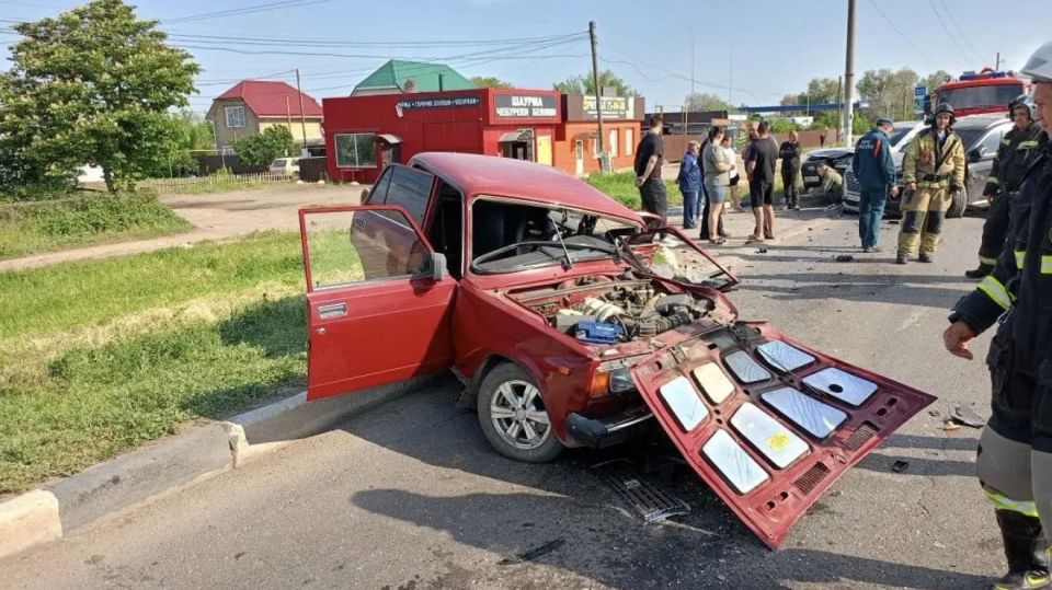 ЦИФРЫ НЕДЕЛИ. За истекший период с 18.05.2026 года по 24.05.2026 года в ОГУ «Служба спасения Саратовской области» обратились 208 человек, 138 человек получили квалифицированную консультацию по интересующим их вопросам ЦИФРЫ НЕДЕЛИ. За истекший период с 18.05.2026 года по 24.05.2026 года в ОГУ «Служба спасения Саратовской области» обратились 208 человек, 138 человек получили квалифицированную консультацию по интересующим их вопросам