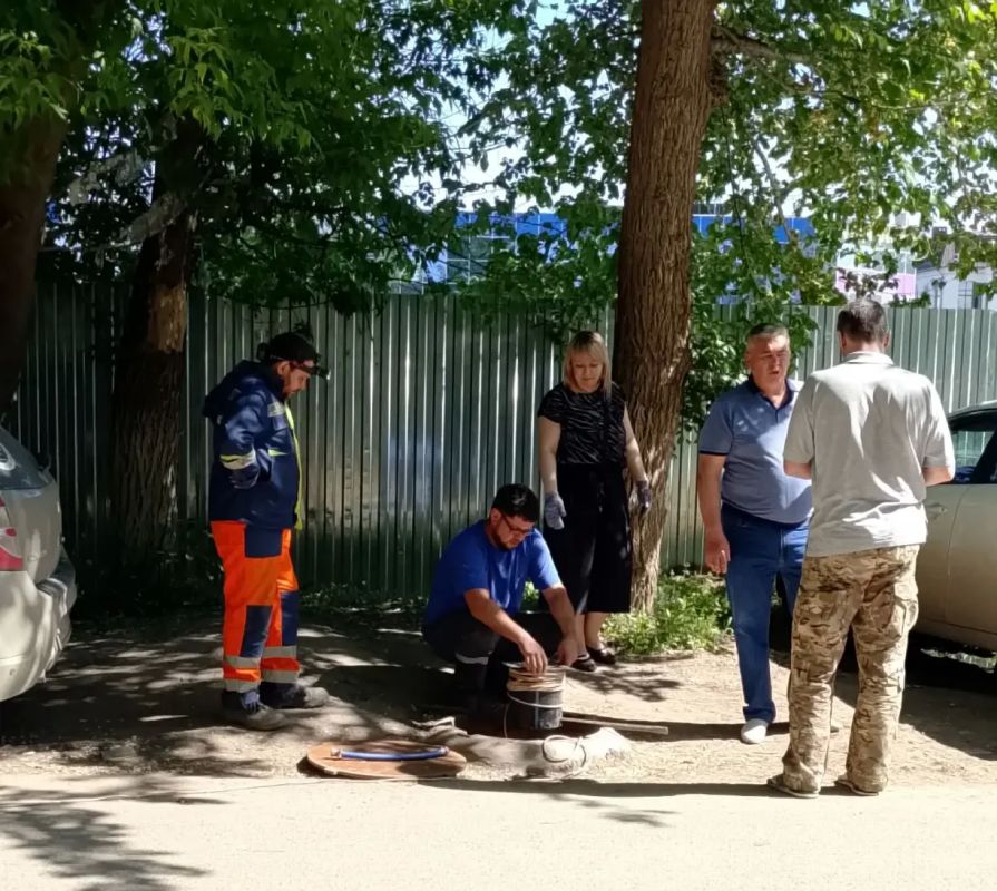 За прошедшую неделю специалисты управления эксплуатации жилищного фонда и муниципального жилищного контроля провели 71 выезд по обращениям граждан За прошедшую неделю специалисты управления эксплуатации жилищного фонда и муниципального жилищного контроля провели 71 выезд по обращениям граждан