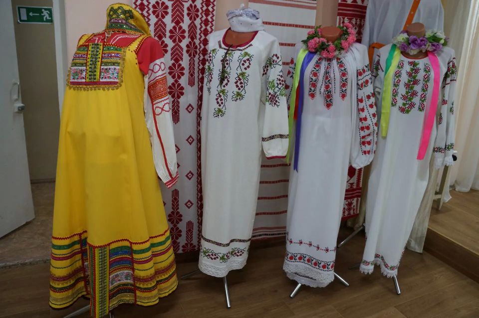 В секторе национального творчества Балаковского Центра культурного развития состоялось яркое и душевное событие — концертная программа «Мамина сорочка» В секторе национального творчества Балаковского Центра культурного развития состоялось яркое и душевное событие — концертная программа «Мамина сорочка»