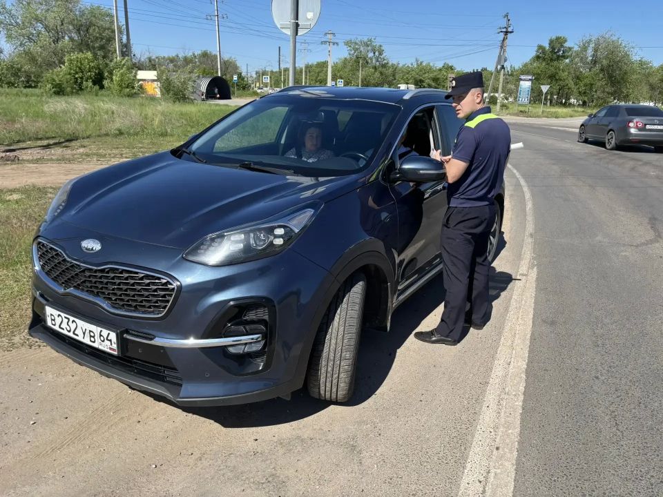 В выходные дни в Шумейке сотрудники Госавтоинспекции МУ МВД России «Энгельсское» провели рейдовые мероприятия, направленные на поддержание порядка на дорогах и обеспечение безопасности всех участников дорожного движения В выходные дни в Шумейке сотрудники Госавтоинспекции МУ МВД России «Энгельсское» провели рейдовые мероприятия, направленные на поддержание порядка на дорогах и обеспечение безопасности всех участников дорожного движения
