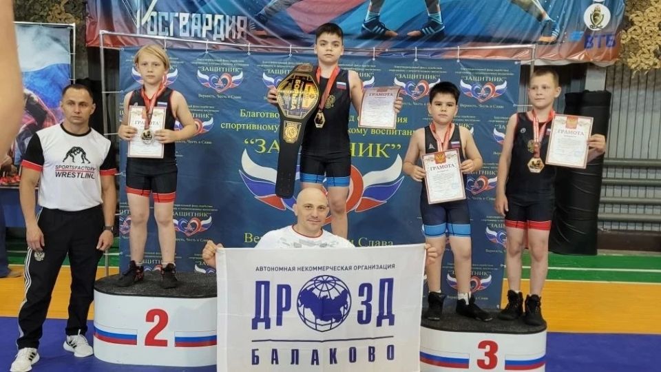 Борцы спортивных школ Балаково завоевали множество наград на VI межрегиональном турнире по греко-римской борьбе Борцы спортивных школ Балаково завоевали множество наград на VI межрегиональном турнире по греко-римской борьбе