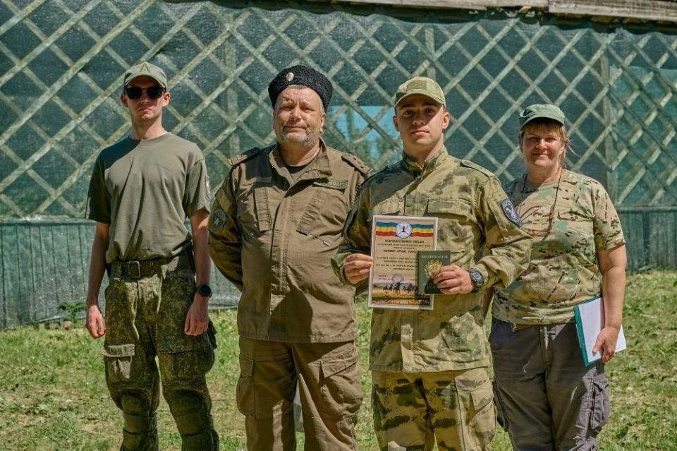 Казачья молодежь прошла тактическую и медицинскую подготовку на учебно-тренировочных сборах в Красноармейском районе Казачья молодежь прошла тактическую и медицинскую подготовку на учебно-тренировочных сборах в Красноармейском районе