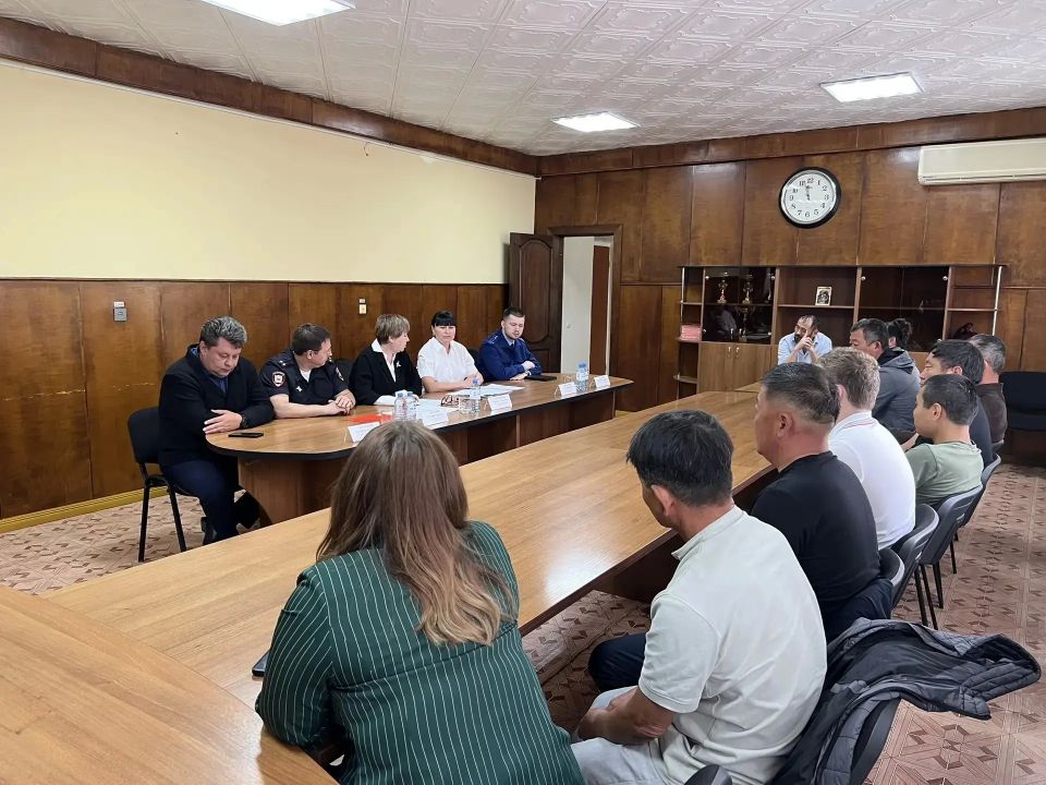 В области продолжаются профилактические мероприятия с работадателями, привлекающими иностранных работников В области продолжаются профилактические мероприятия с работадателями, привлекающими иностранных работников
