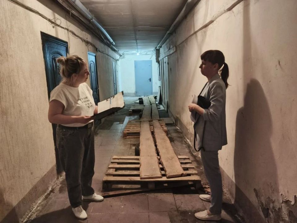 В Энгельсе силами управляющих компаний начали дезинфекцию подвалов В Энгельсе силами управляющих компаний начали дезинфекцию подвалов