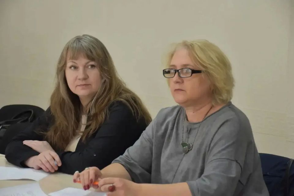 Прошел очередной семинар для НКО, планирующих участие в областном конкурсе грантов Прошел очередной семинар для НКО, планирующих участие в областном конкурсе грантов