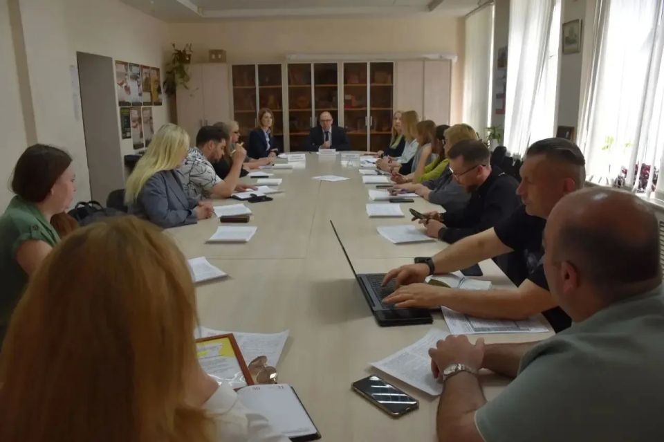 Прошел очередной семинар для НКО, планирующих участие в областном конкурсе грантов Прошел очередной семинар для НКО, планирующих участие в областном конкурсе грантов