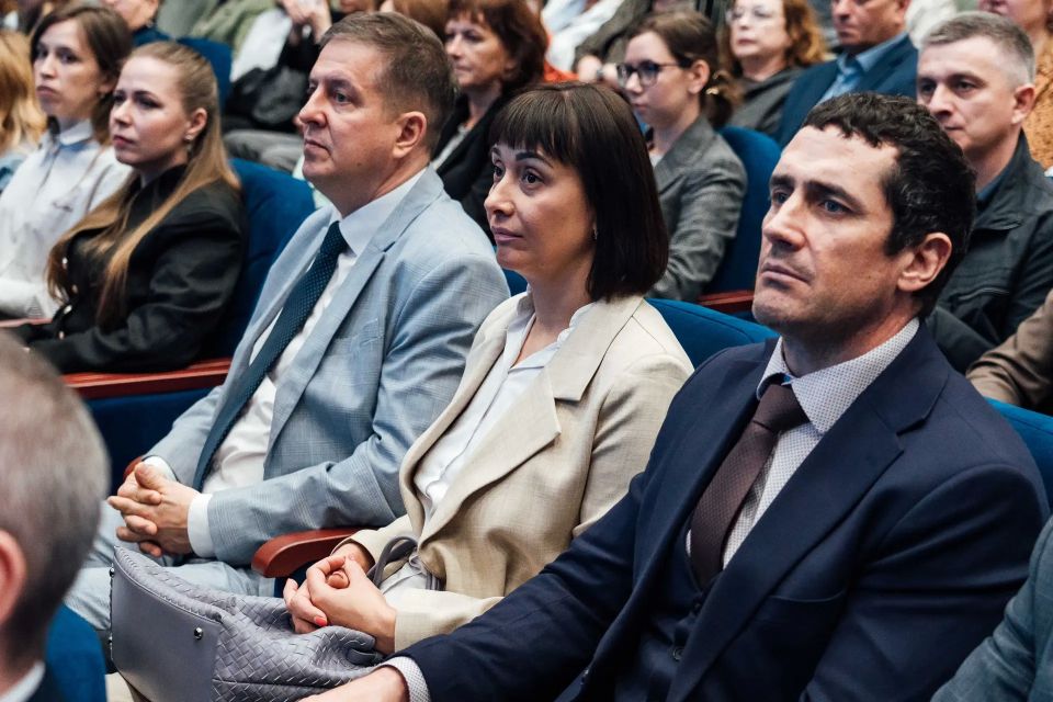 В Саратове состоялся Первый форум по охране труда В Саратове состоялся Первый форум по охране труда