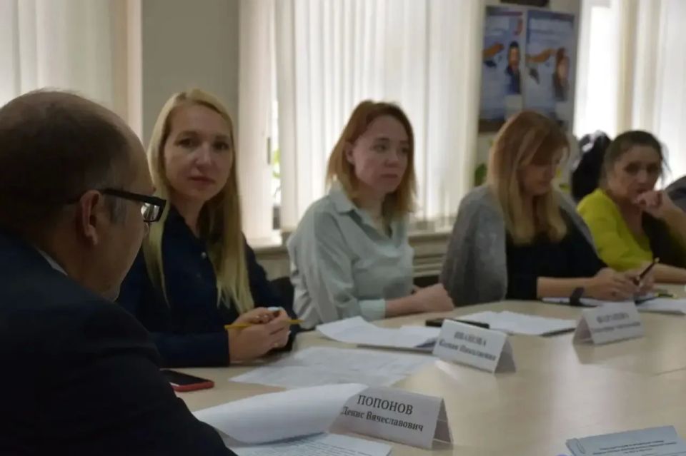 Прошел очередной семинар для НКО, планирующих участие в областном конкурсе грантов Прошел очередной семинар для НКО, планирующих участие в областном конкурсе грантов