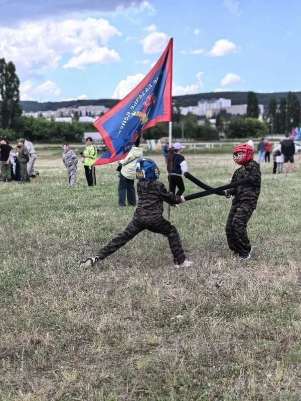 Саратов стал центром межрегиональных казачьих состязаний Саратов стал центром межрегиональных казачьих состязаний
