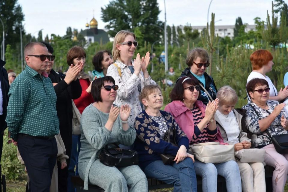 В парке «Центральный» состоялся концерт ансамбля песни и пляски Приволжского округа войск национальной гвардии России В парке «Центральный» состоялся концерт ансамбля песни и пляски Приволжского округа войск национальной гвардии России
