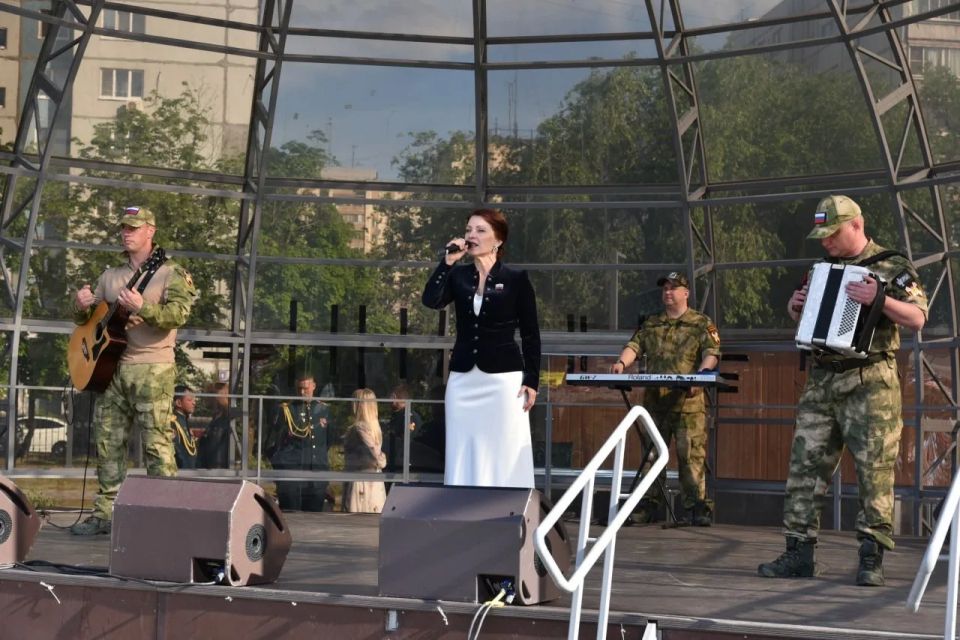 В парке «Центральный» состоялся концерт ансамбля песни и пляски Приволжского округа войск национальной гвардии России В парке «Центральный» состоялся концерт ансамбля песни и пляски Приволжского округа войск национальной гвардии России