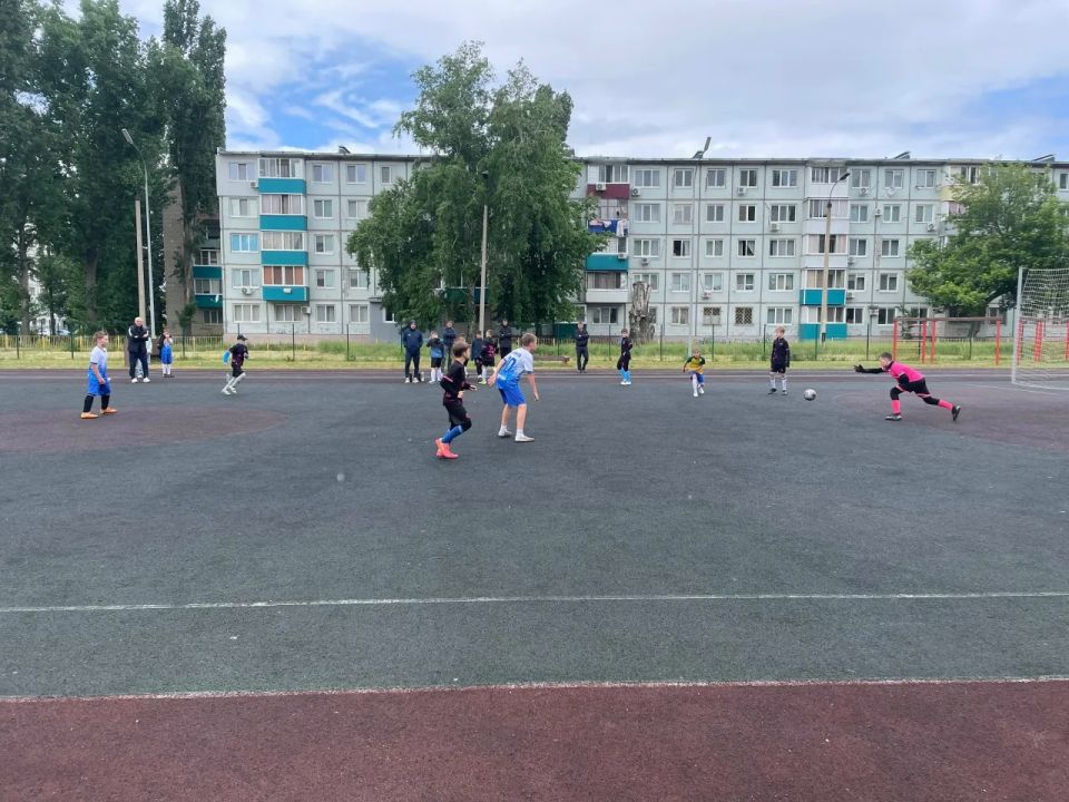 Дворовый футбол в Балаково: результаты соревнований «Кожаный мяч» Дворовый футбол в Балаково: результаты соревнований «Кожаный мяч»