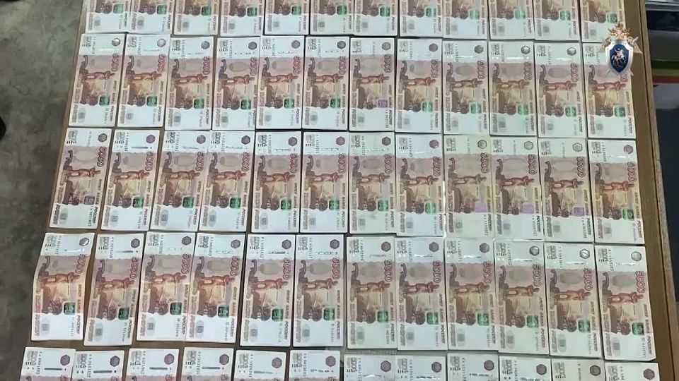 В Саратове возбуждены уголовные дела в отношении сотрудников Ростехнадзора, подозреваемых в получении взяток