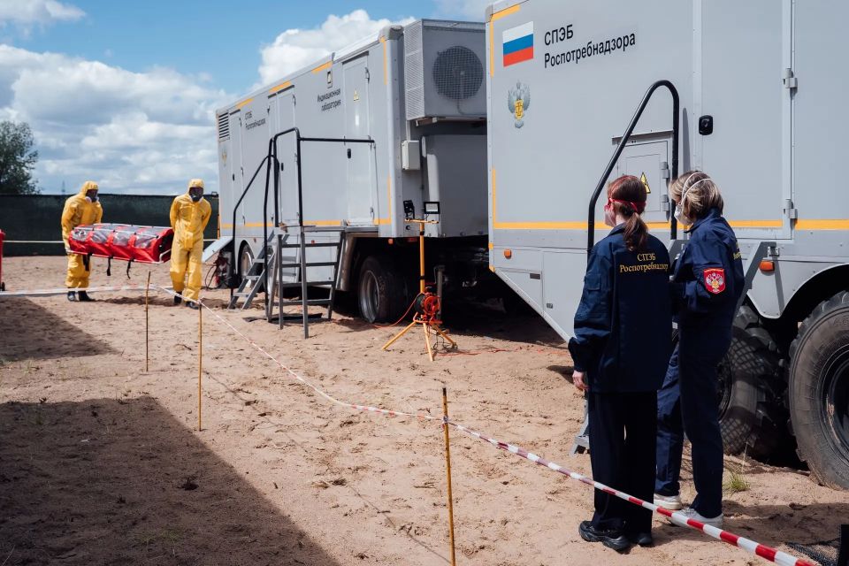 В Саратовской области завершились международные учения команд государств-членов ОДКБ по реагированию на биологические угрозы В Саратовской области завершились международные учения команд государств-членов ОДКБ по реагированию на биологические угрозы
