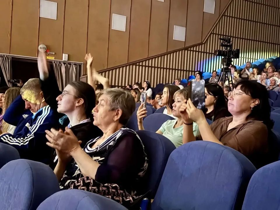 В Энгельсе прошел VI Межрегиональный фестиваль творчества людей с ограниченными возможностями здоровья «Сердце ангела» В Энгельсе прошел VI Межрегиональный фестиваль творчества людей с ограниченными возможностями здоровья «Сердце ангела»