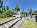 В Саратове госавтоинспекторы работают на месте происшествия с участием автобуса