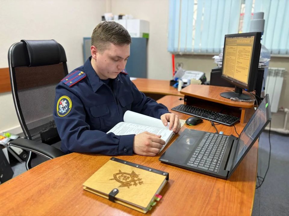 Житель Саратова осужден за совершение ряда преступлений в отношении сотрудника полиции