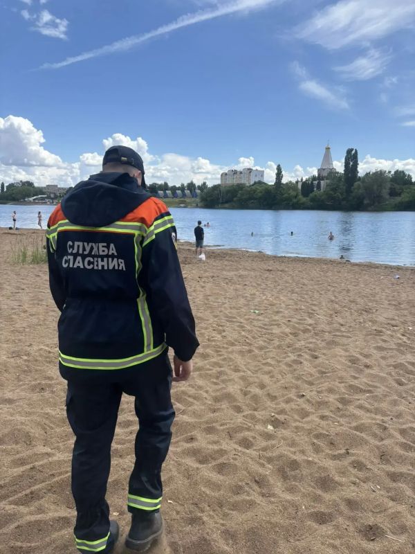 В выходные в Балаково прошли профилактические рейды по безопасному поведению на воде и противопожарному режиму В выходные в Балаково прошли профилактические рейды по безопасному поведению на воде и противопожарному режиму