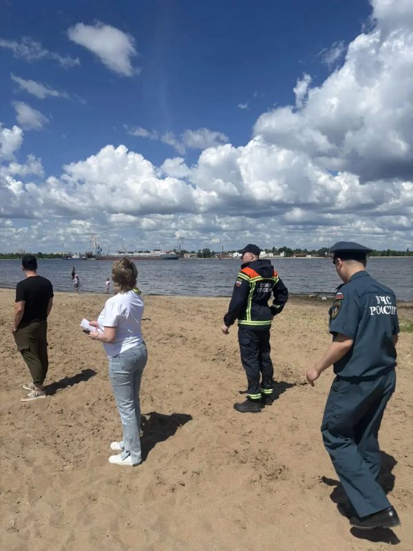В выходные в Балаково прошли профилактические рейды по безопасному поведению на воде и противопожарному режиму В выходные в Балаково прошли профилактические рейды по безопасному поведению на воде и противопожарному режиму