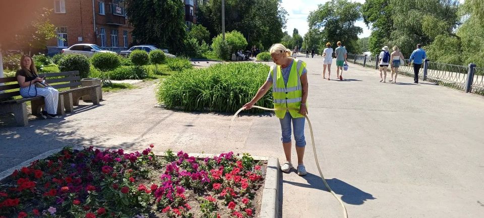 Благоустройство зеленых зон продолжается Благоустройство зеленых зон продолжается
