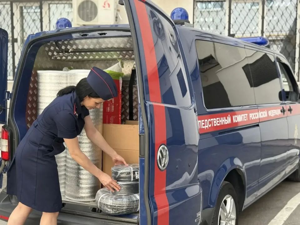 Сотрудники следственного управления СК России по Саратовской области передали гуманитарную помощь участникам специальной военной операции Сотрудники следственного управления СК России по Саратовской области передали гуманитарную помощь участникам специальной военной операции