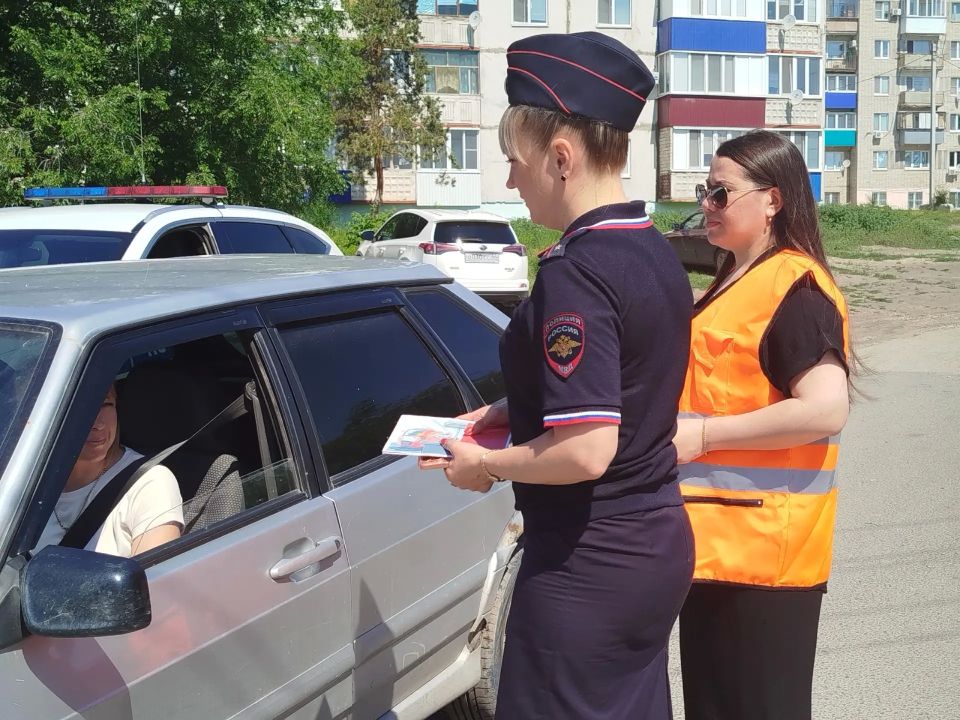 «Внимание, переезд!»: в Вольске прошла акция в рамках проекта «Каникулы с Общественным советом» «Внимание, переезд!»: в Вольске прошла акция в рамках проекта «Каникулы с Общественным советом»