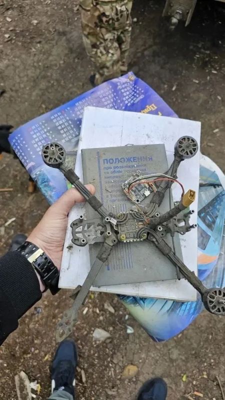 Своих не бросаем: саратовские волонтеры привезли бойцам на передовую груз на полмиллиона рублей Своих не бросаем: саратовские волонтеры привезли бойцам на передовую груз на полмиллиона рублей