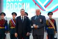 В правительстве Саратовской области губернатор вручил государственные и региональные награды жителям