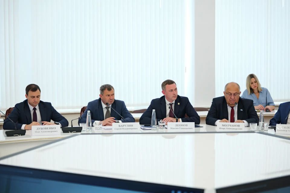 Роман Бусаргин: Обсудили перспективы развития строительной отрасли на ближайшие 5 лет вместе со строительным блоком и ведущими региональными застройщиками в контексте ранее принятого решения о новой градостроительной политике Роман Бусаргин: Обсудили перспективы развития строительной отрасли на ближайшие 5 лет вместе со строительным блоком и ведущими региональными застройщиками в контексте ранее принятого решения о новой градостроительной политике