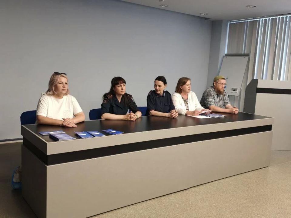 На «МЗ Балаково» был проведен семинар с мигрантами, осуществляющими трудовую деятельность на территории района На «МЗ Балаково» был проведен семинар с мигрантами, осуществляющими трудовую деятельность на территории района