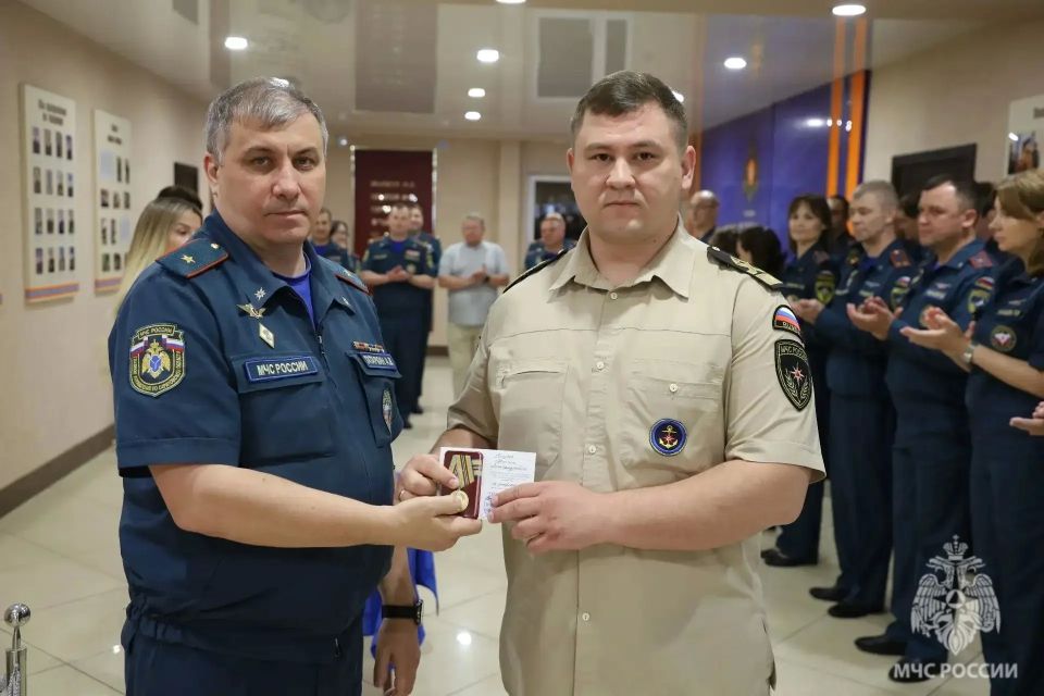 В преддверии Дня России. 12 июня наша страна отметит один из главных государственных праздников – День России В преддверии Дня России. 12 июня наша страна отметит один из главных государственных праздников – День России