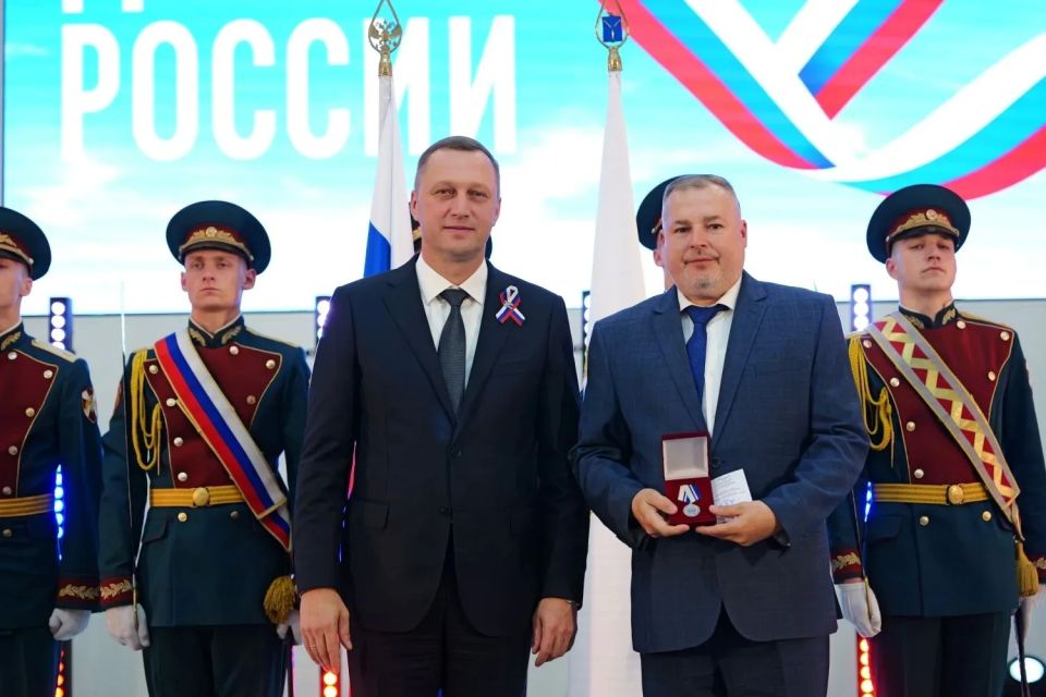 Общественников региона наградили высокими наградами в честь Дня России Общественников региона наградили высокими наградами в честь Дня России
