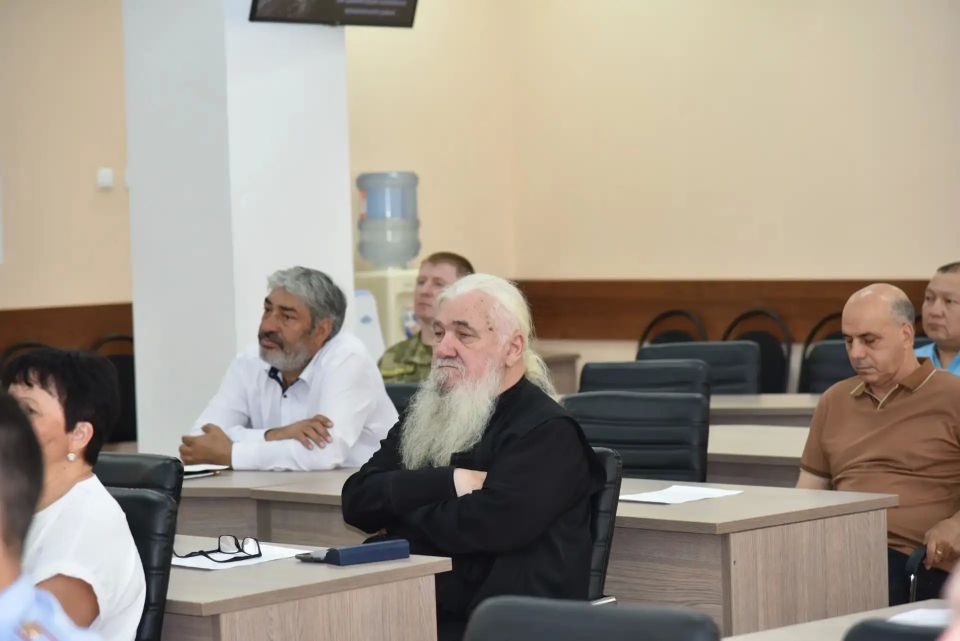 В преддверии Дня России провели Совет по межнациональным и межконфессиональным отношениям В преддверии Дня России провели Совет по межнациональным и межконфессиональным отношениям