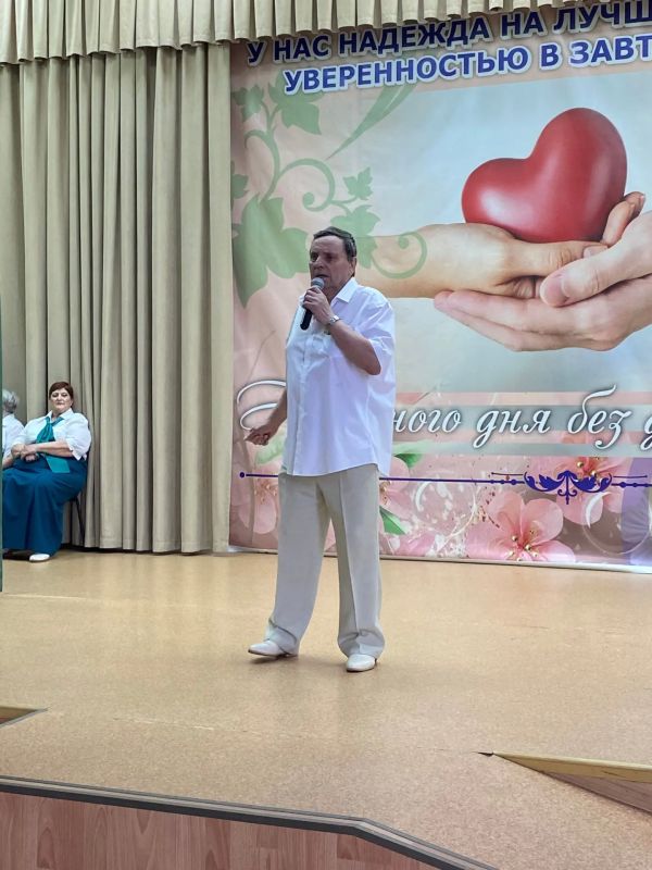 Пою тебе, моя Россия»: праздник единства в песнях и танцах Пою тебе, моя Россия»: праздник единства в песнях и танцах
