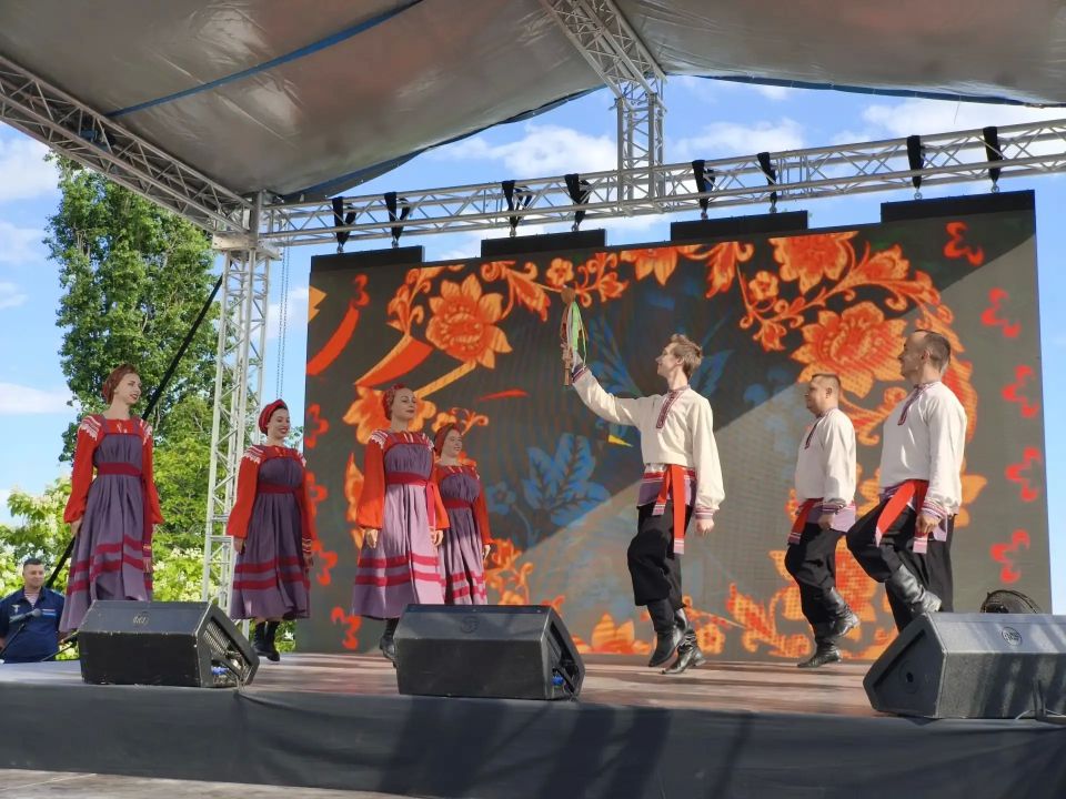 В Саратове прошёл фестиваль «Мы – Россия» В Саратове прошёл фестиваль «Мы – Россия»