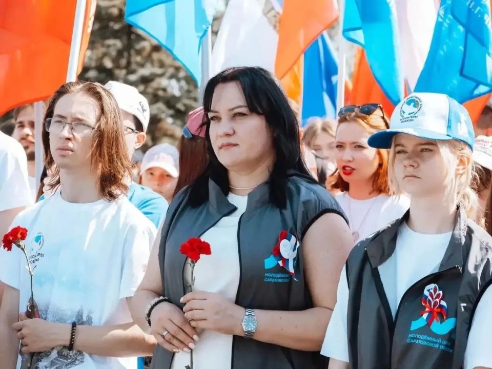 Принял участие в торжественном мероприятии, приуроченном ко Дню России, на Соколовой горе Принял участие в торжественном мероприятии, приуроченном ко Дню России, на Соколовой горе