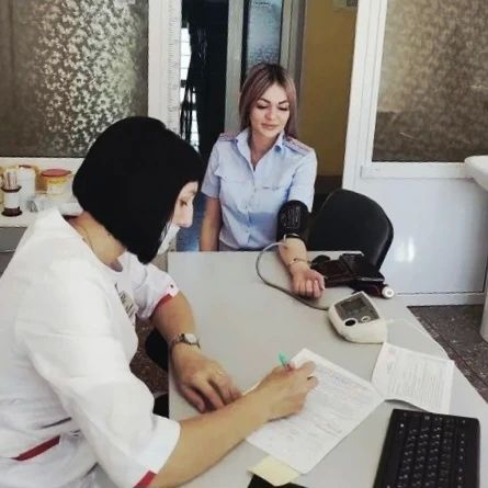 В Саратовской области полицейские приняли участие в мероприятии, посвящённом Всемирному дню донора крови В Саратовской области полицейские приняли участие в мероприятии, посвящённом Всемирному дню донора крови